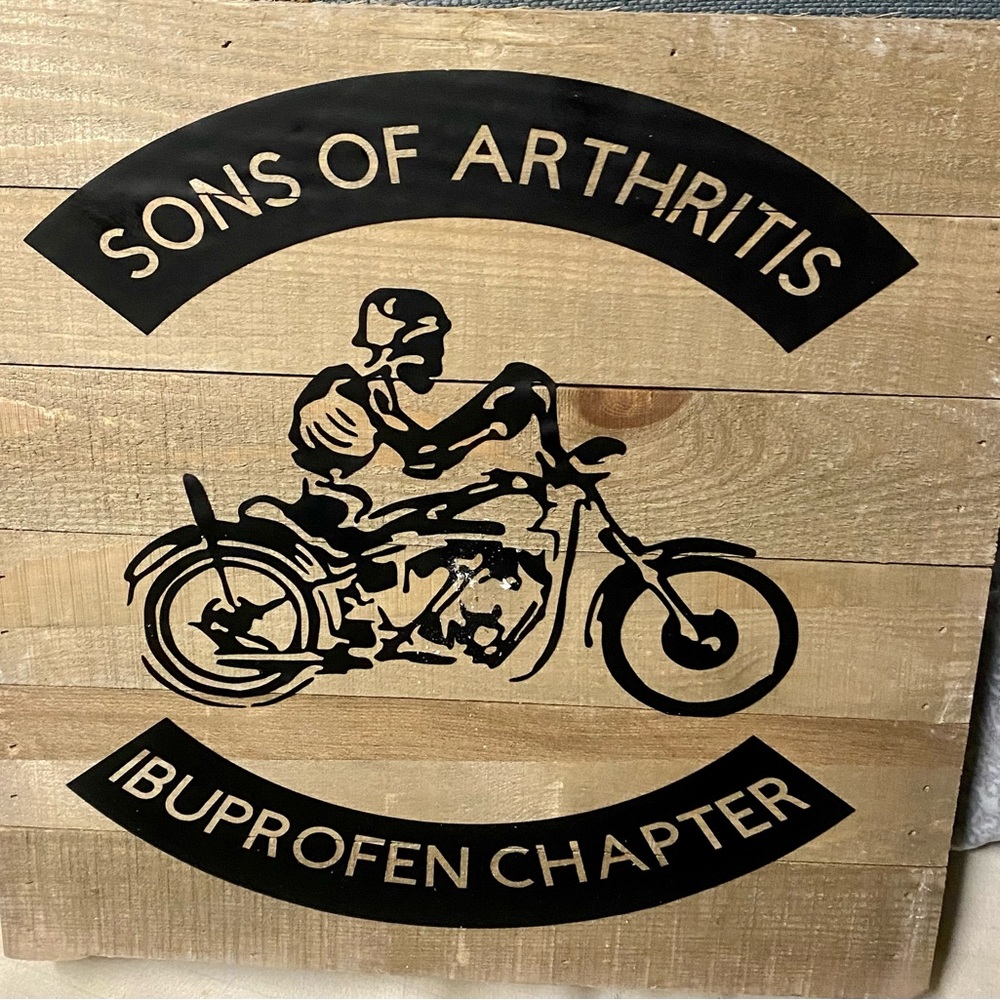 NWT…custom made sign on wooden box that is 1x12…sign says Sons of Arthritis ibu